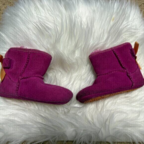 UGG Infant Size 4/5 12-18 months Pink Jesse Bow Boots - Picture 6 of 7